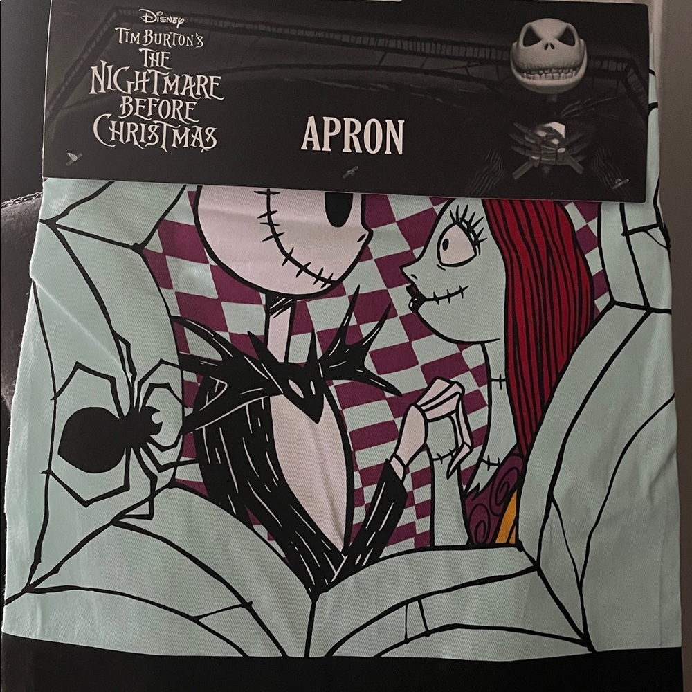 Disney The Nightmare Before Christmas Black and White Apron